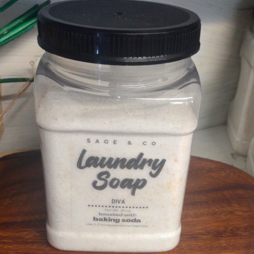NWT ....Laundry Soap - White, Net Wt. 30 Oz.